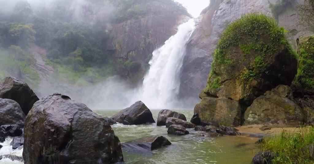 Dunhinda Falls